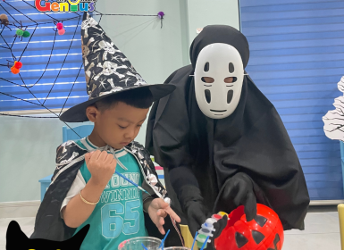 Trang phục độc đáo mùa Halloween cho bé tại MLG